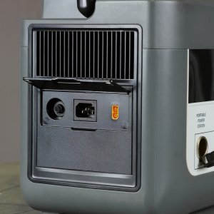 Портативная электростанция FUBAG AS 2400i (аккумулятор LiFePO4) в Нижнем Тагиле фото